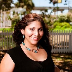 Meet your Posher, Alejandra